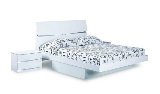 80'" X 60'" X 42.5'" Modern Queen White High Gloss Bed