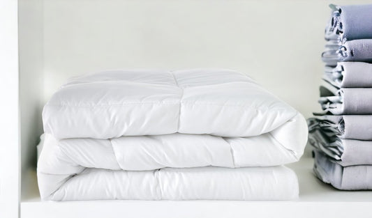 White Queen Microfiber Washable Microfiber Down Alternative Comforter