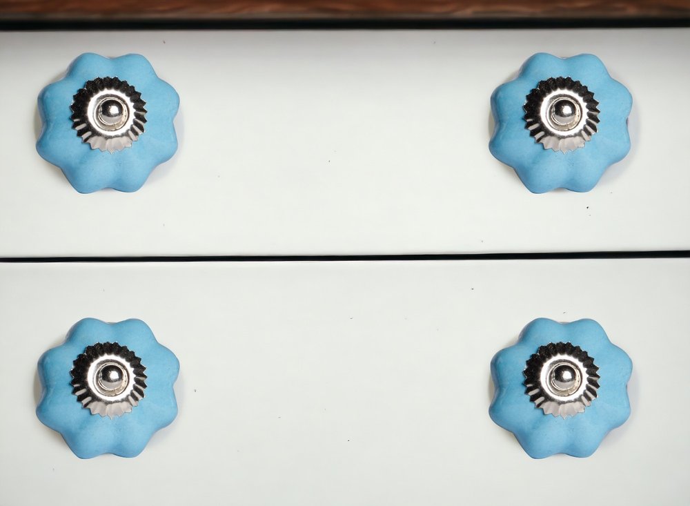 1.5" X 1.5" X 1.5" Pink Silver Asnd Red Knobs 12 Pack