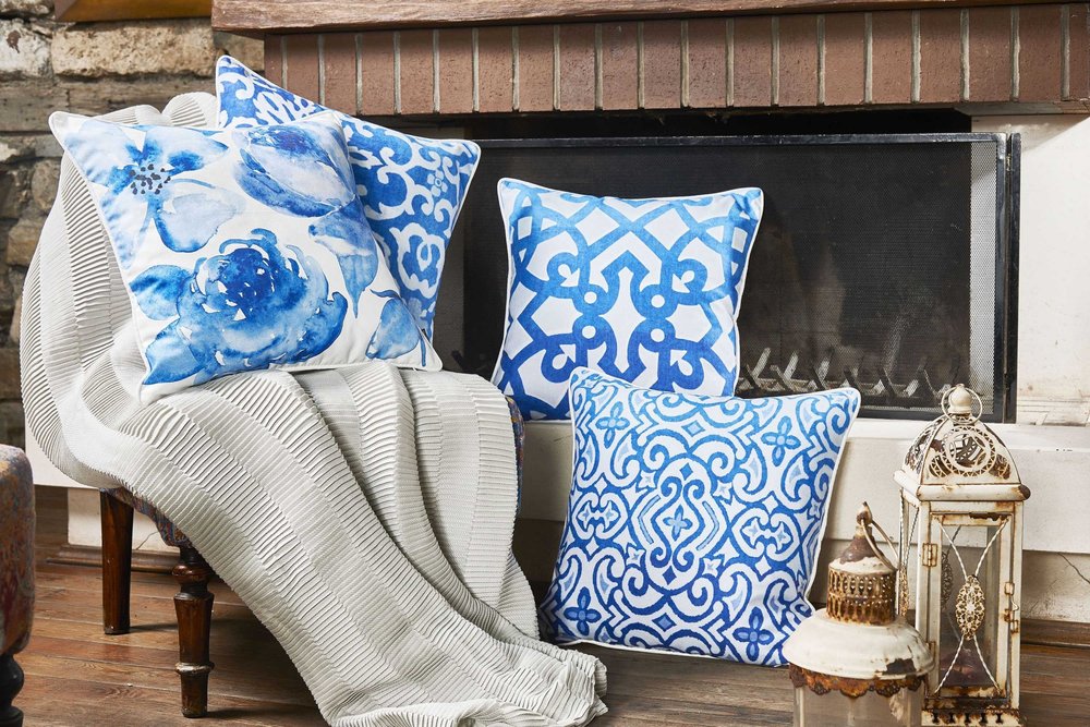 18" Blue and White Damask Throw Pillow Cover