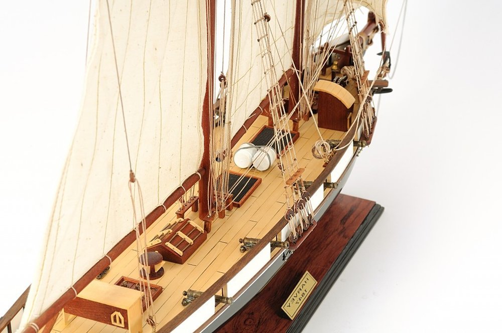 26" Black and White Solid Wood Hand Painted p-Oxybis(benzenesulfonyl hydrazide) Model Boat