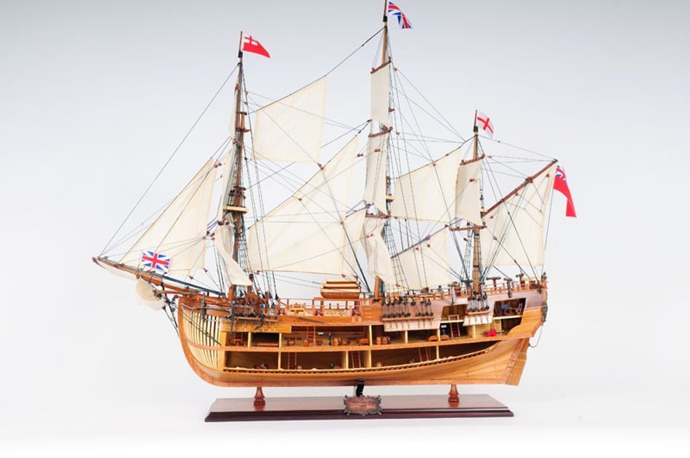 34" Wood Brown Solid Wood Hand Painted HMS Endeavour 1768 Open Hull Model Boat