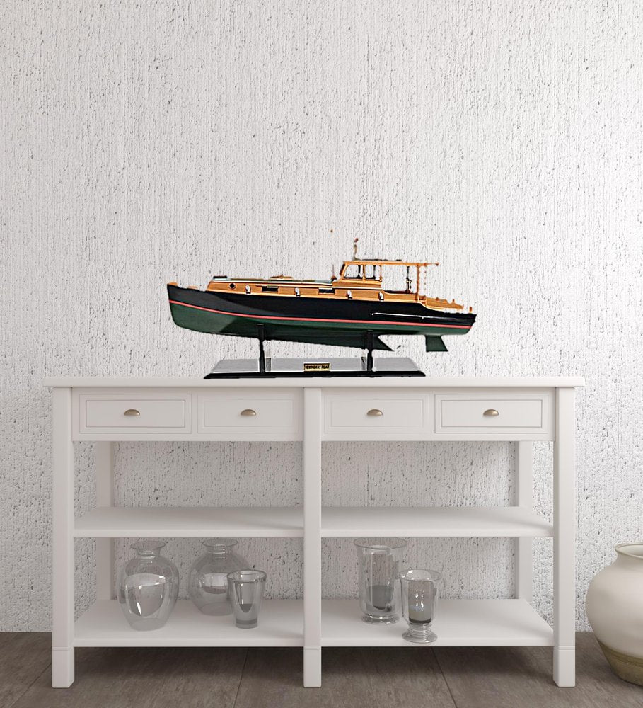 15" Black and Green Solid Wood Hand Painted 1934 Hemingway Pilar Fishing Boat Model Boat