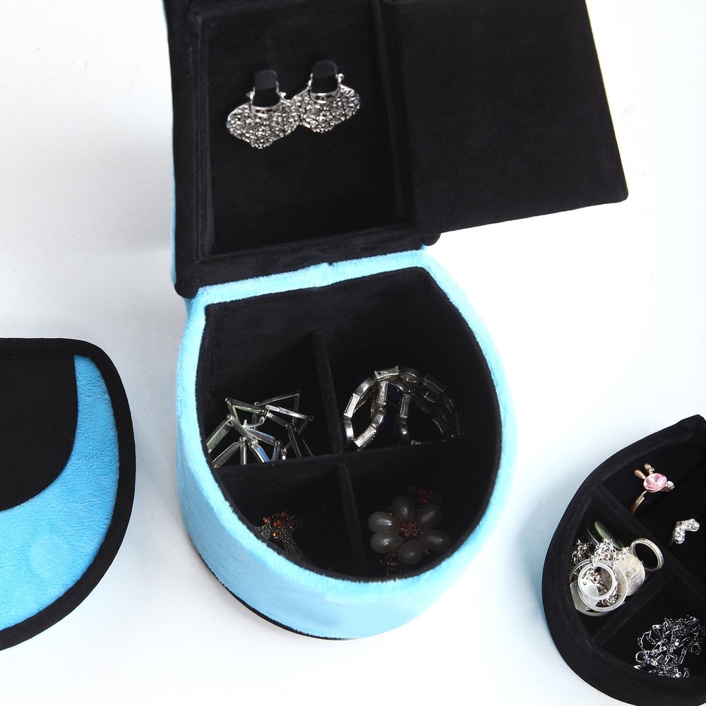 9" Turquoise And Black Velvet High Heel Jewelry Box