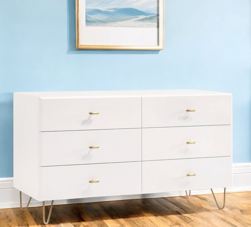 30" White Manufactured Wood Five Drawer Chest