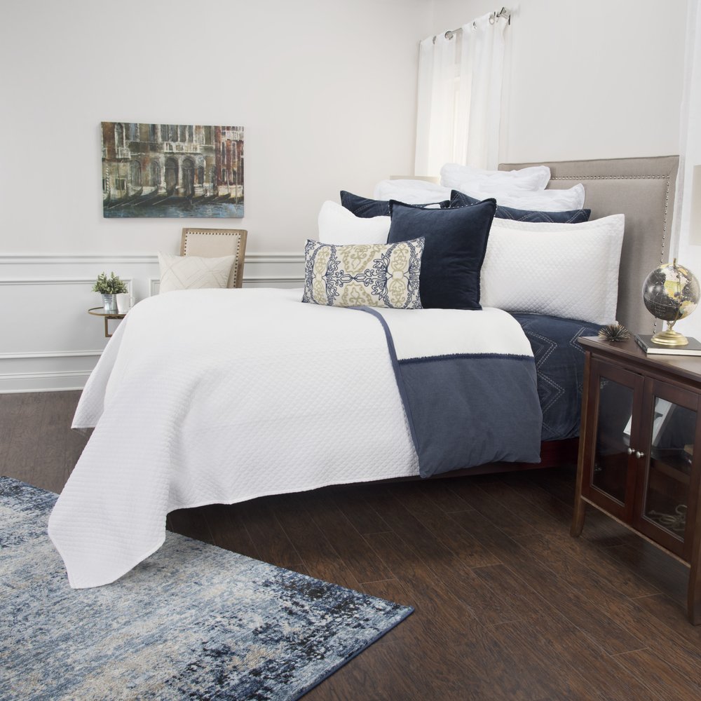 White Checkered King Quilt