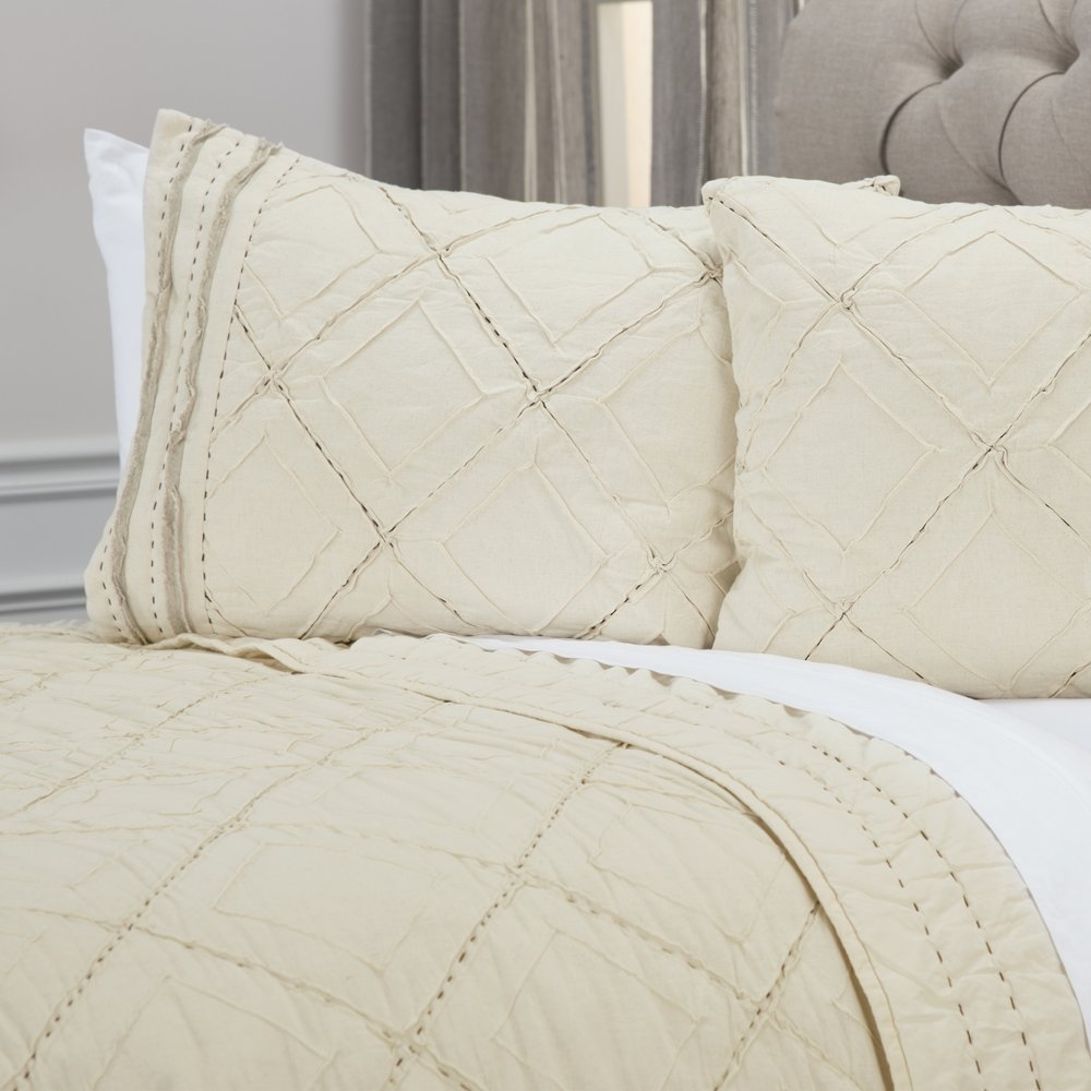 Ivory Geometric King Kantha Stitch Quilt With Shams