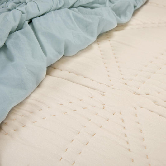 Set of Three Ivory Geometric King Quilt