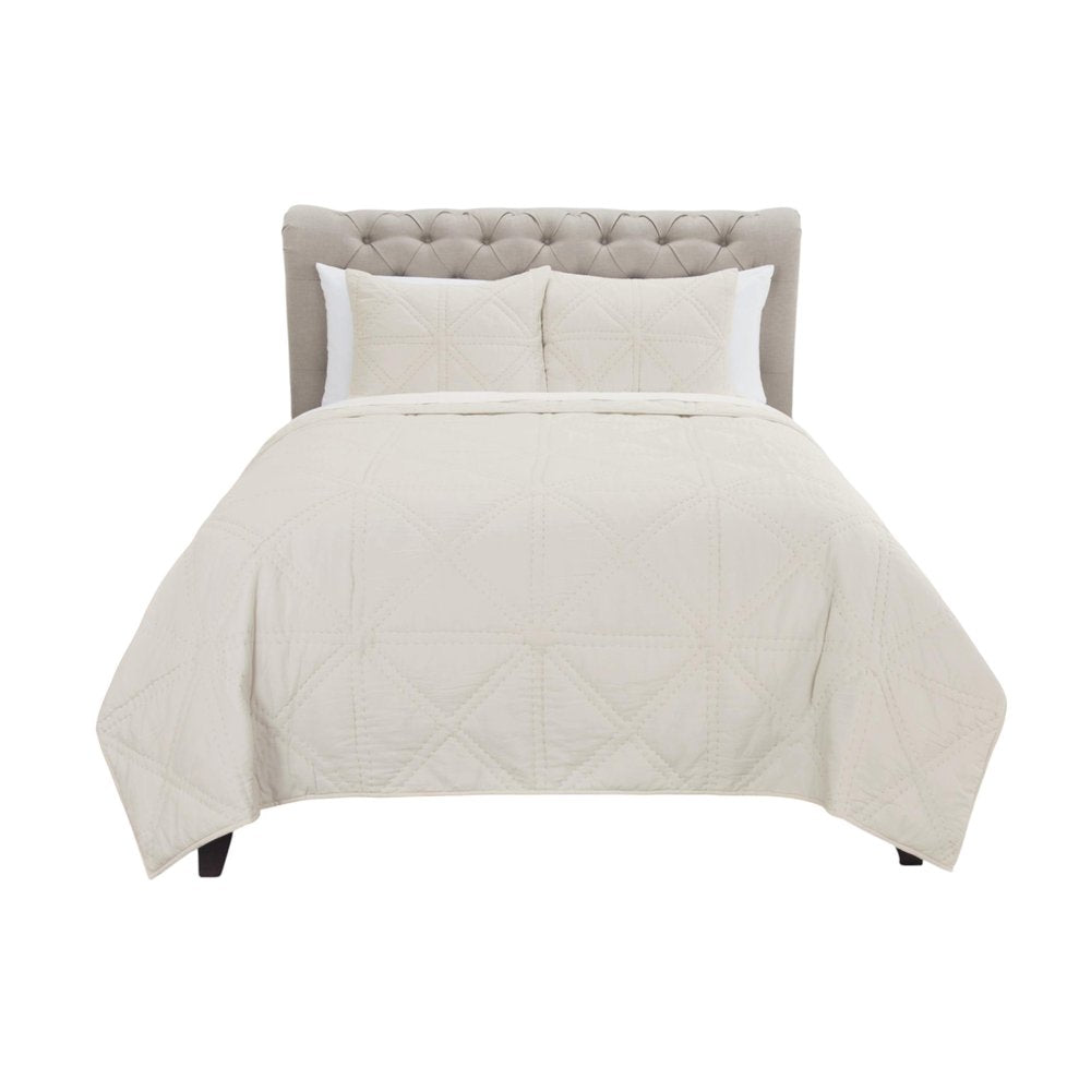 Set of Three Ivory Geometric Queen Quilt