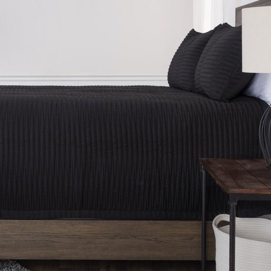 Black Geometric King Quilt