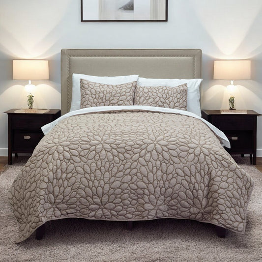 Blush Floral Queen Quilt