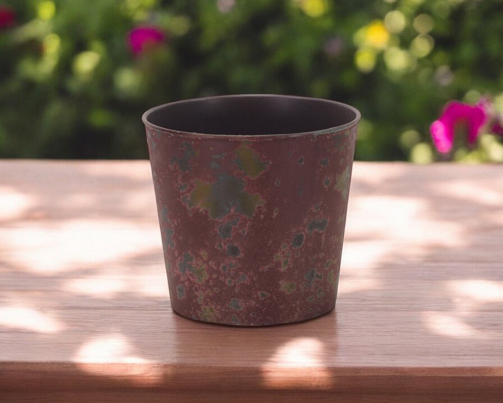 7" Red Recycled Plastic Indoor Outdoor Round Pot Planter