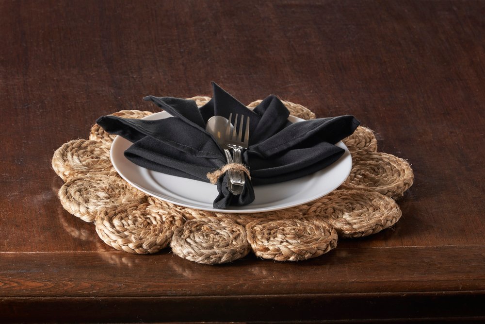 15" Set of Two Natural Braided Jute Scalloped Placemats