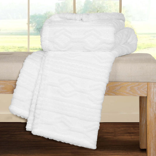 King White Fleece Knitted Plush Blanket