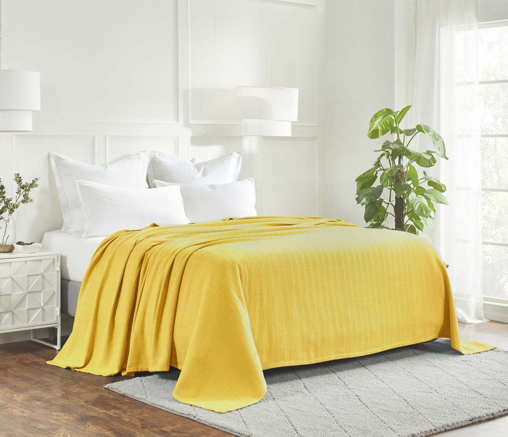 King Gold Cotton Woven Chevron Blanket