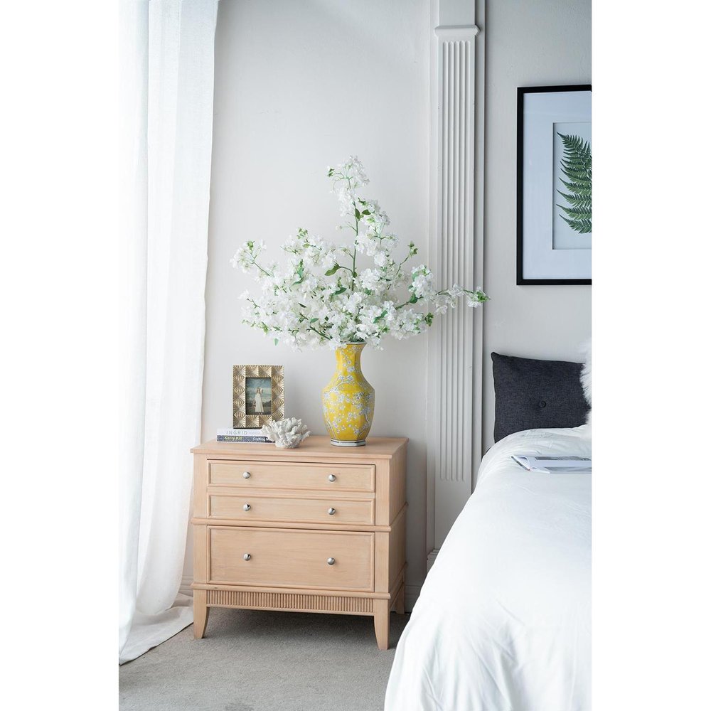 14" Yellow and White Porcelain Floral Round Table Vase