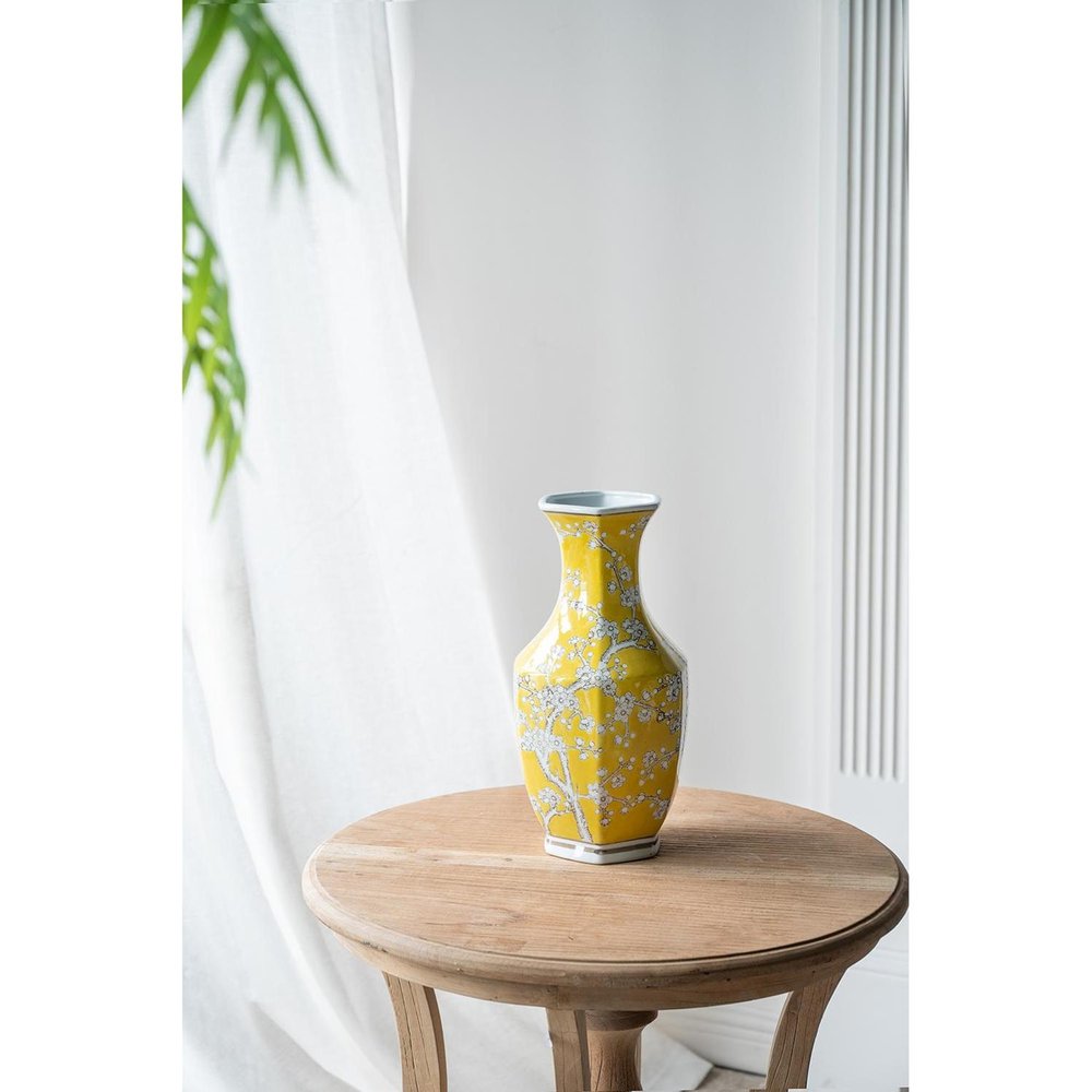 14" Yellow and White Porcelain Floral Round Table Vase