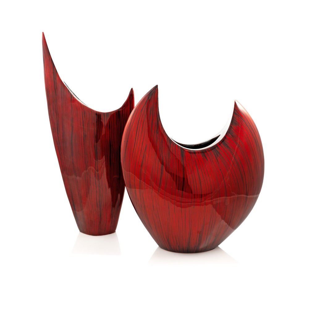 18" Red Aluminum Pointy Table Vase