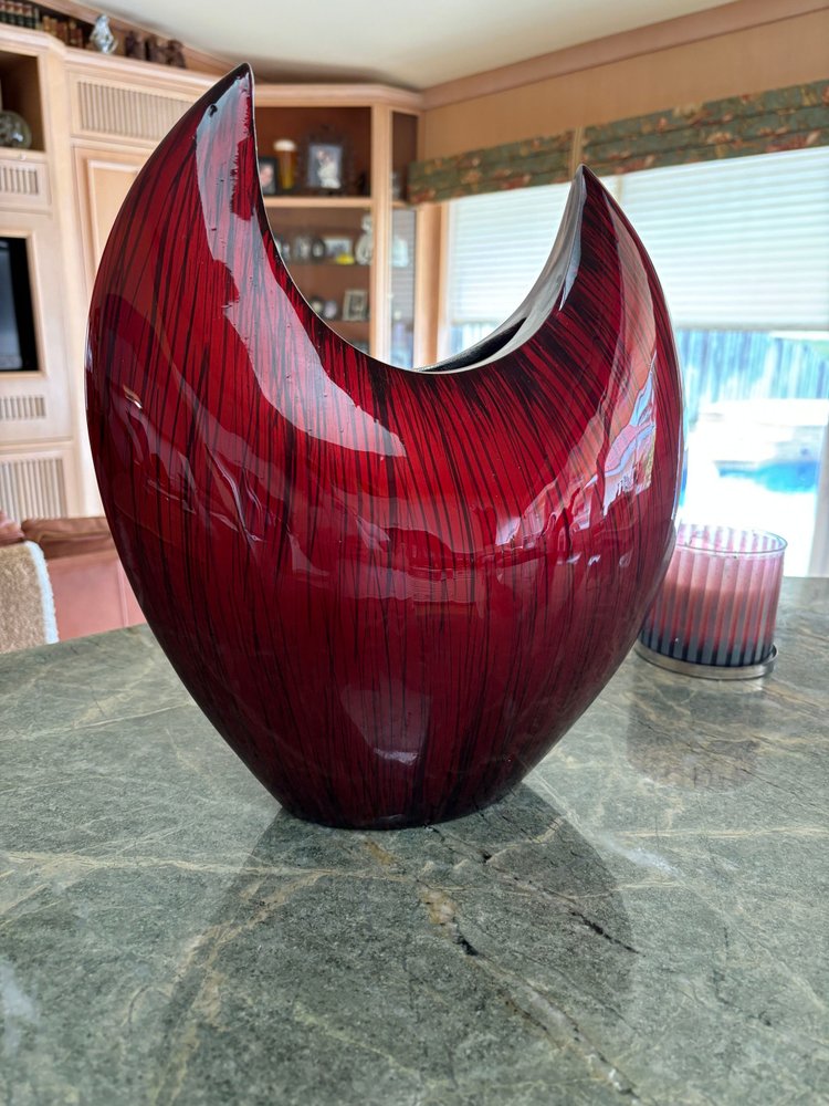 18" Red Aluminum Pointy Table Vase