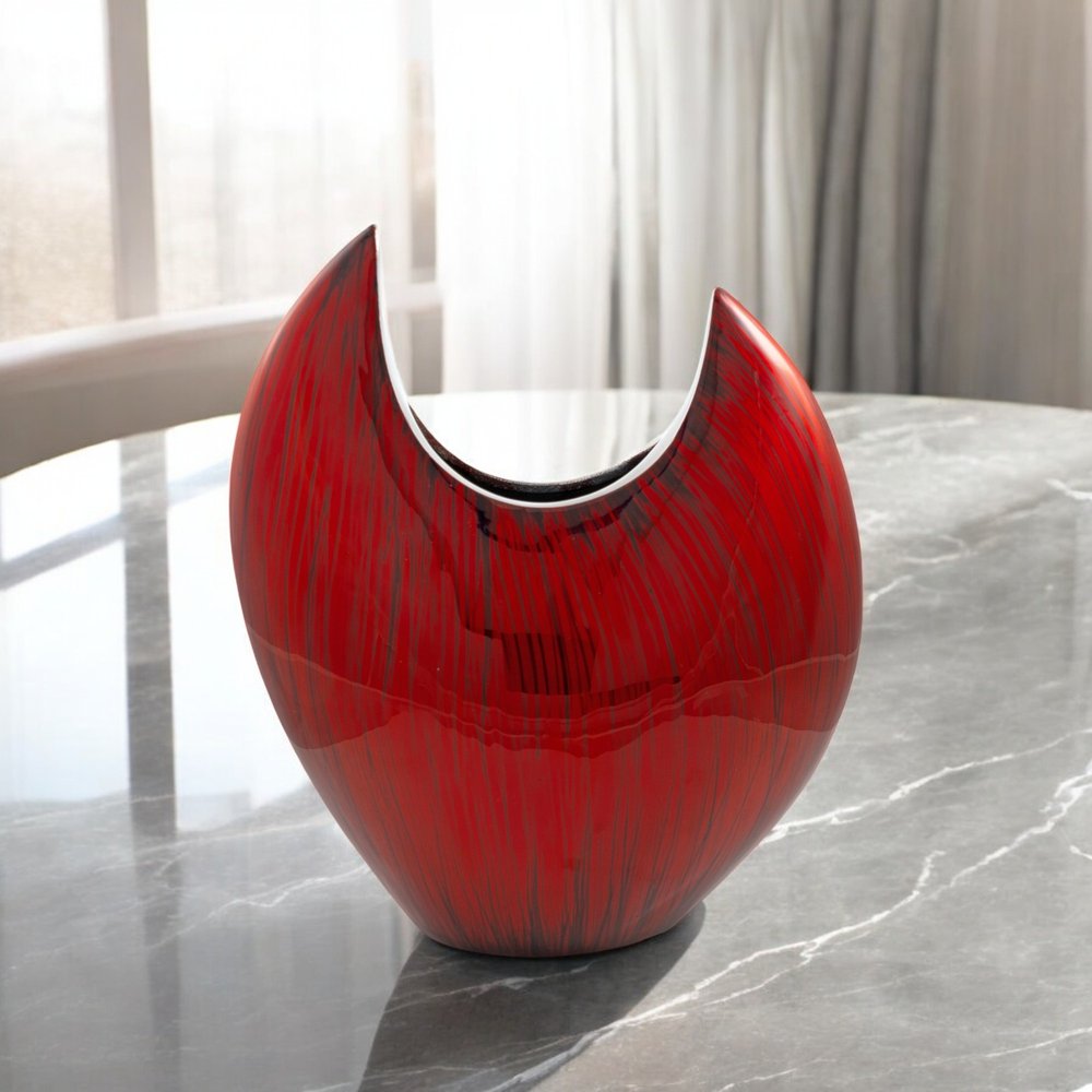 18" Red Aluminum Pointy Table Vase