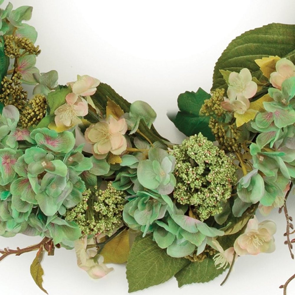 32" Green Daisy Artificial Wreath