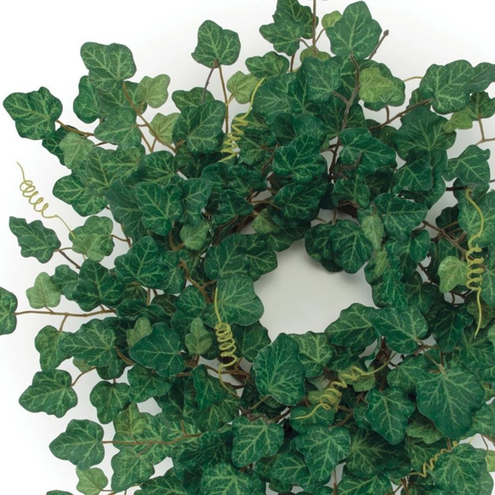 18" Green Ivy Artificial Wreath