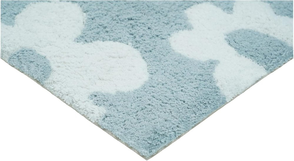 32" Blue And White Cotton Floral Bath Rug