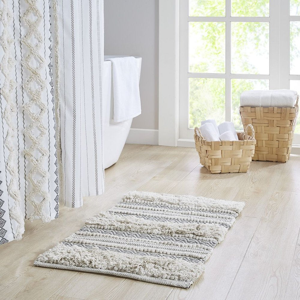 32" Ivory And Gray Cotton Striped Bath Rug