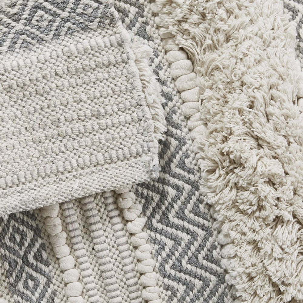 32" Ivory And Gray Cotton Striped Bath Rug