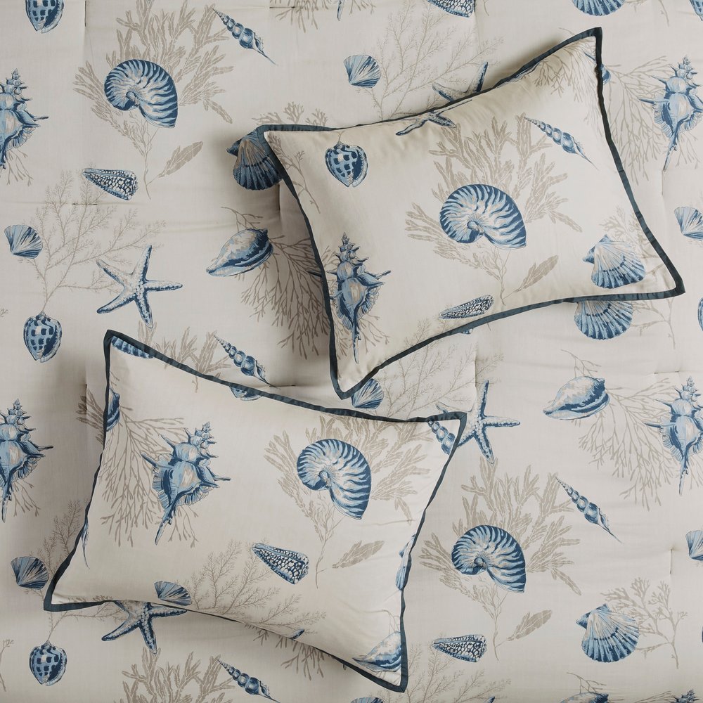 Set of Seven Blue And Ivory Shells and Starfish King Ring Stitch Comforter And Sham