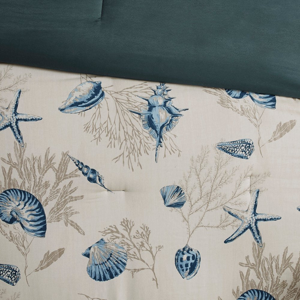 Set of Seven Blue And Ivory Shells and Starfish King Ring Stitch Comforter And Sham