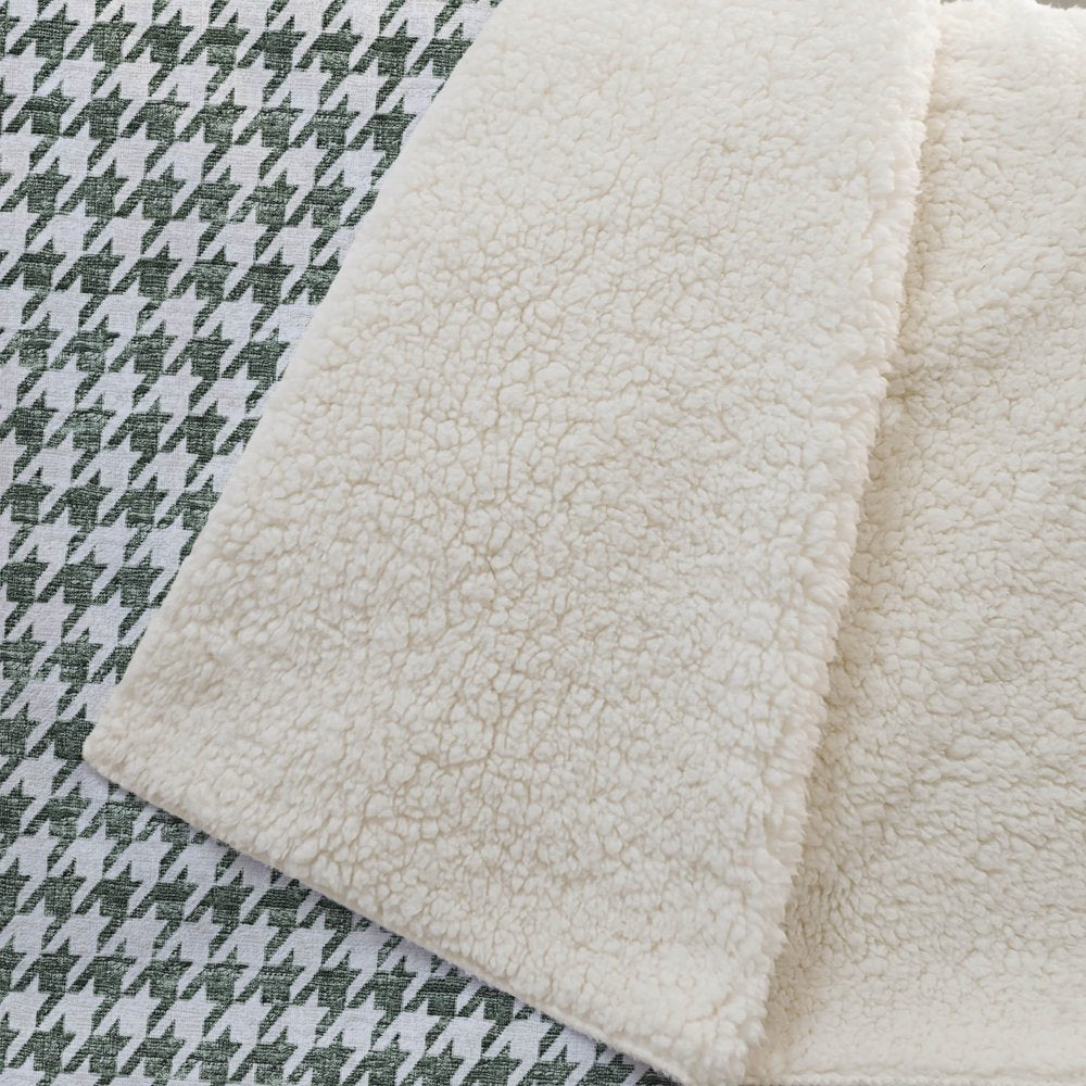 50" X 70" Green And White Houndstooth Polyester Woven Plush Throw Blanket