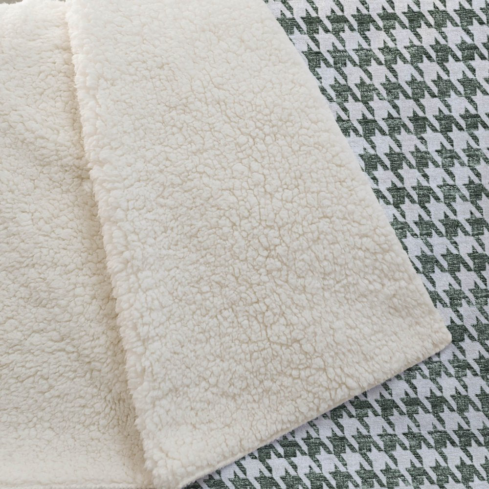 50" X 70" Green And White Houndstooth Polyester Woven Plush Throw Blanket