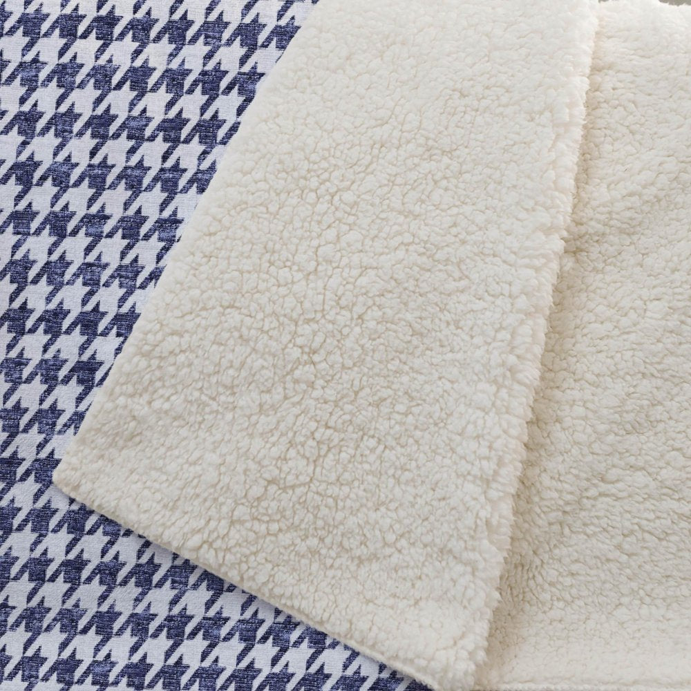 50" X 70" Navy Blue And White Houndstooth Microfiber Plush Throw Blanket