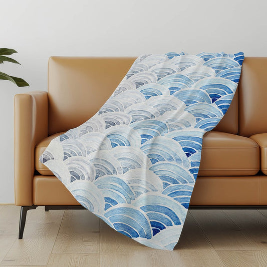 50" X 70" Blue And Ivory Coastal Seashell Polyester Woven Plush Throw Blanket