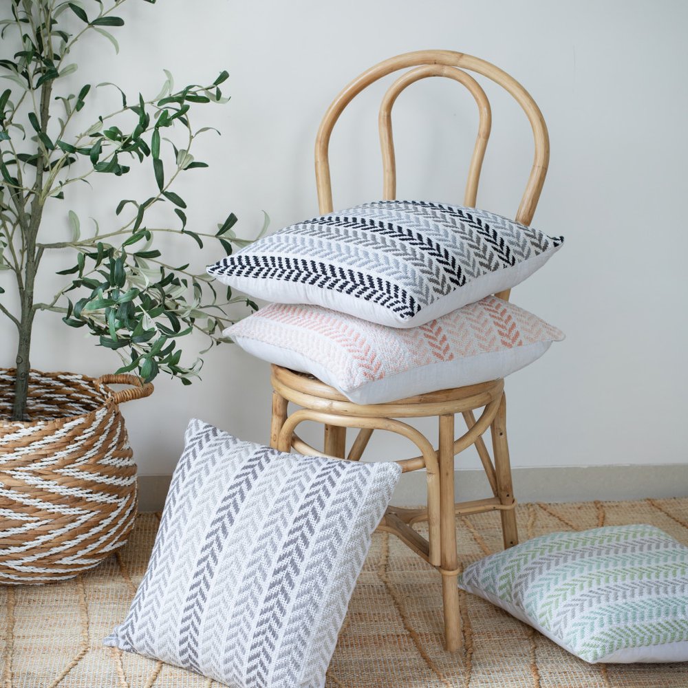 18" Gray And White Beach Chevron Cotton Throw Pillow Cover