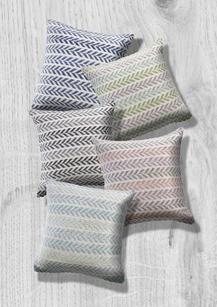 18" Blue And White Beach Chevron Cotton Throw Pillow Cover